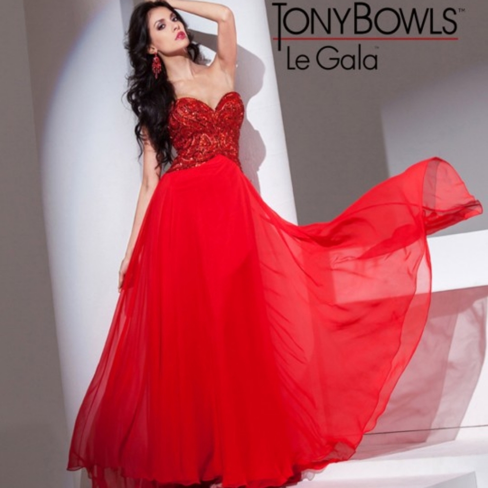 Evening or Prom dress size 14 strapless